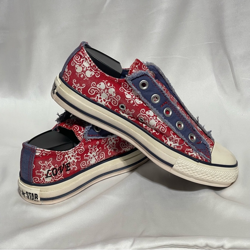 Converse Womens Laceless Sneakers Red Skull Pattern Denim Raw Edge Size 6